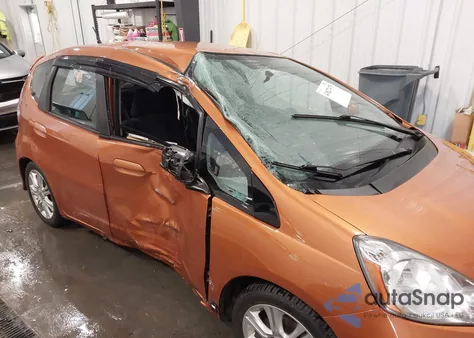 2010 Honda Fit Sport z USA, uszkodzony, nr VIN JHMGE8G44AS000269